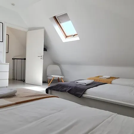 Downtown Fantail Porto